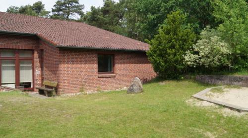 Jugendferienheim Sprötze, Essraum 11 sowie Flur 10 (rechts im Bild)