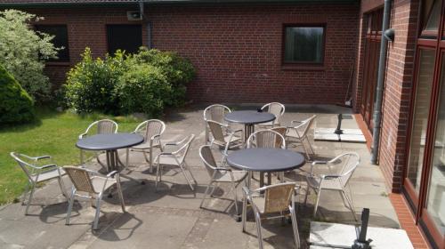 Jugendferienheim Sprötze, Sonnenterrasse vor den Essräumen 11, 12, 13 (inkl. direktem Ausgang vom Essraum) 